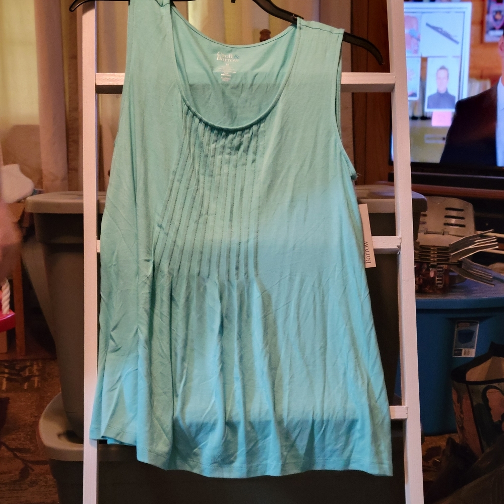 Aqua sleeveless tee